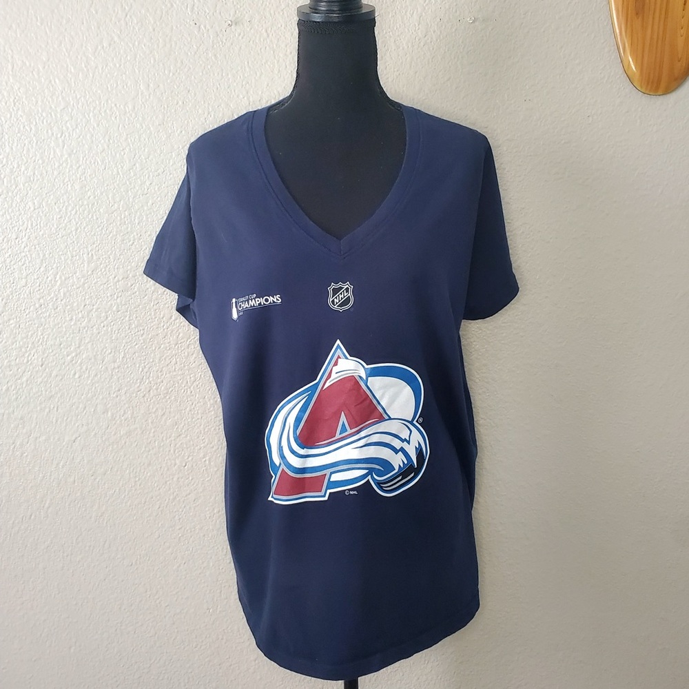 Colorado Avalanche MacKINNON Fanatics 22 Stanley Cup NHL Hockey Tshirt 2XL Women